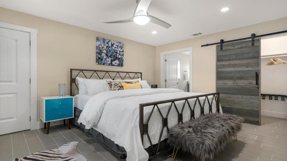 Blumenhaus Sleeps 6 Full Kitchen Plus Hot Tub Fredericksburg Esterno foto